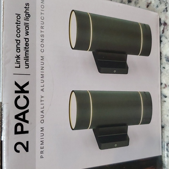 SMART WIFI OUTDOOR WALL LIGHT - Picture 12 of 12